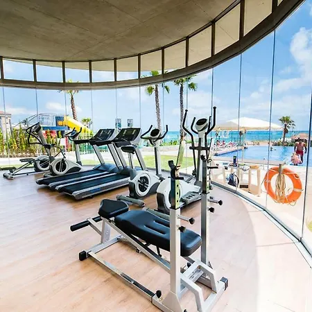 Sea Senses Skyline Apartment
