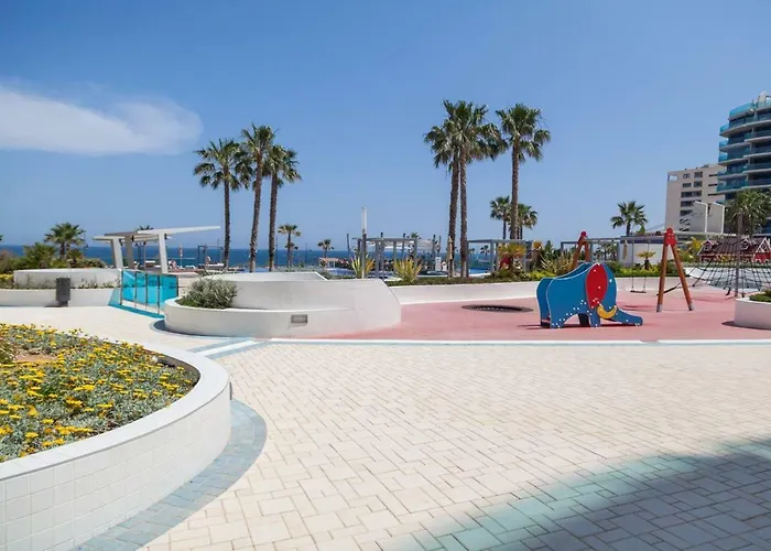 Sea Senses Skyline 아파트 *